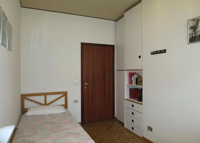 Euroville-6 By Interhome